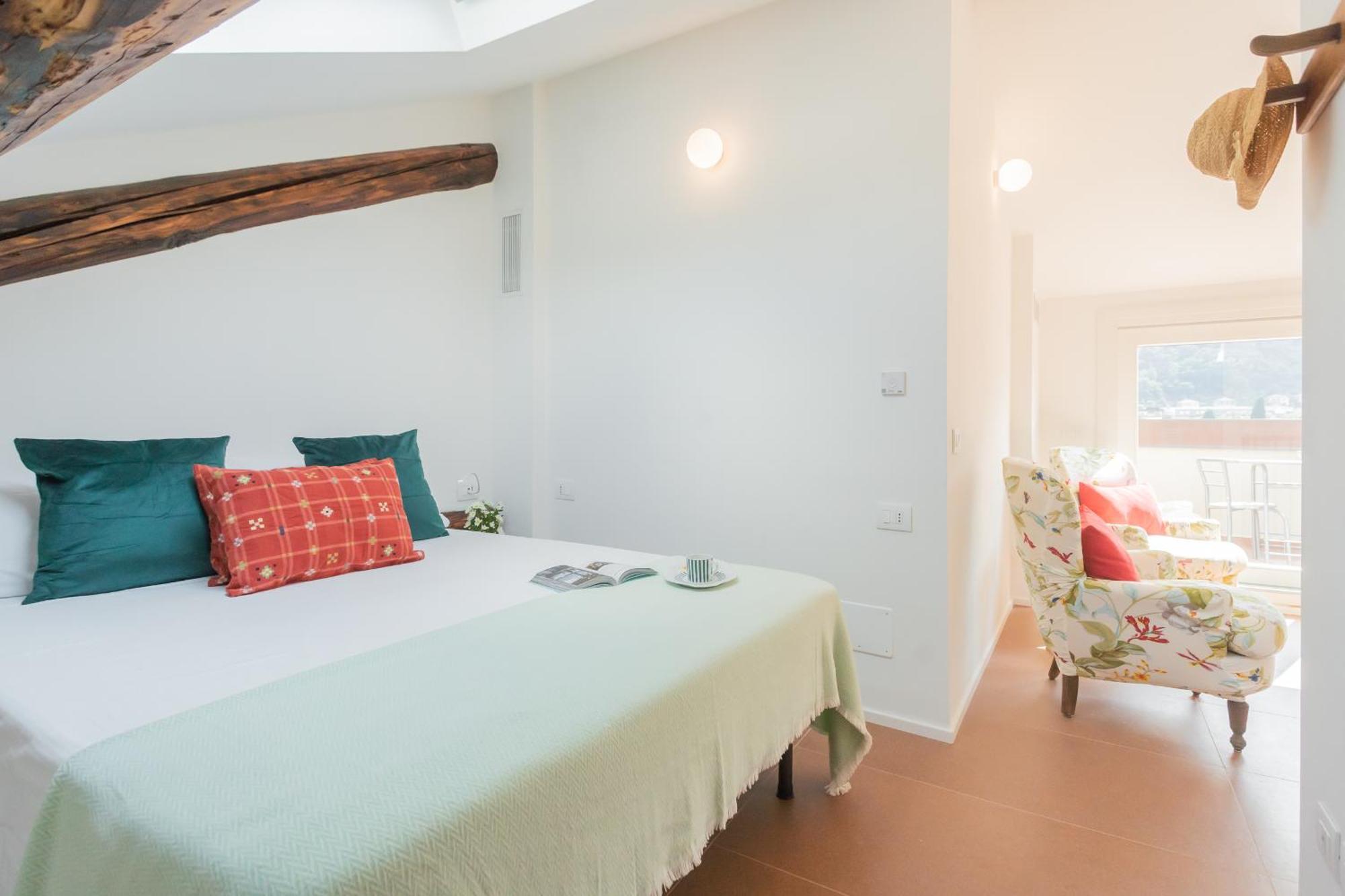 Rooftop Nest In Center By Rent Appartamento Côme
