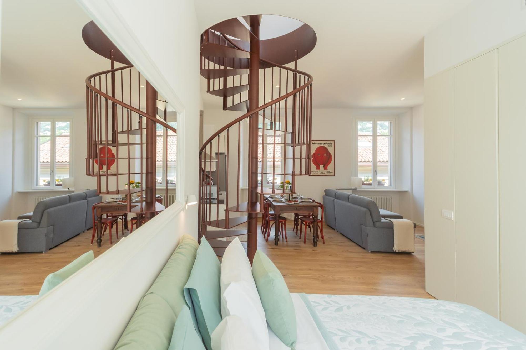 Rooftop Nest In Center By Rent Côme
