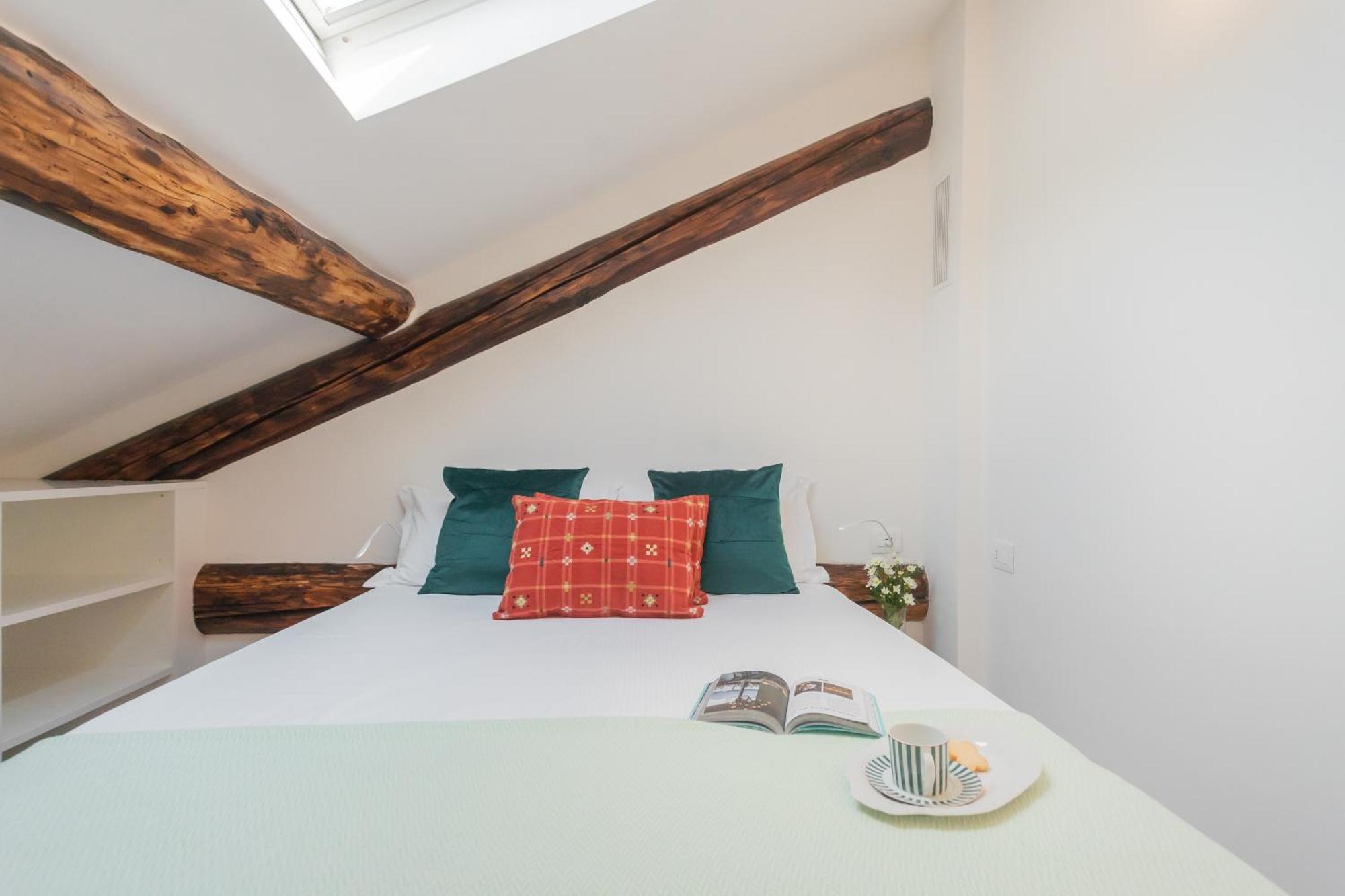 Appartamento Rooftop Nest In Center By Rent Côme